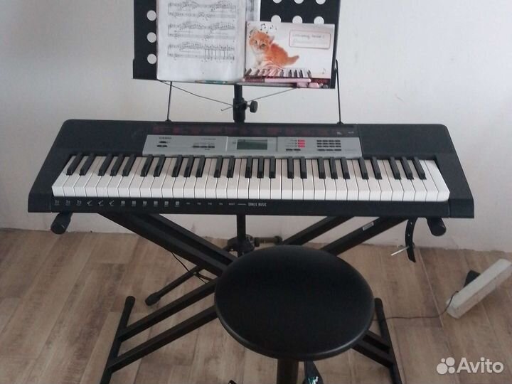 Синтезатор casio