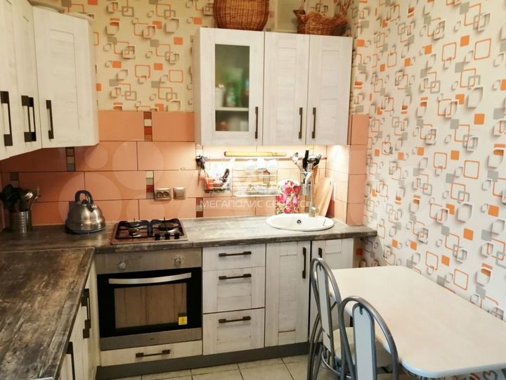 2-к. квартира, 47 м², 9/9 эт.