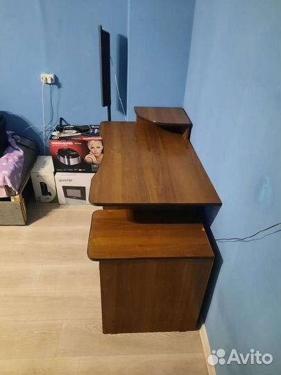 Компьютерный стол