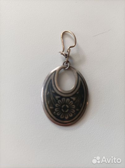 Серьга серебряная