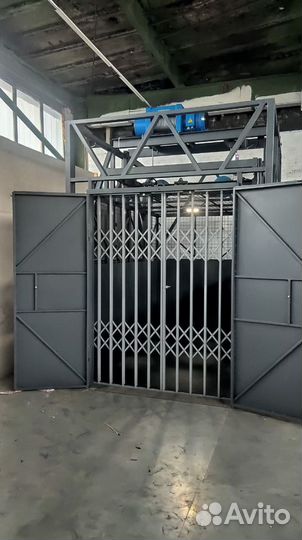 Грузовой подъемник