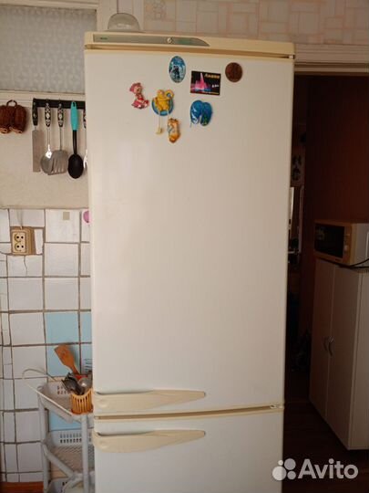 Холодильник бу stinol