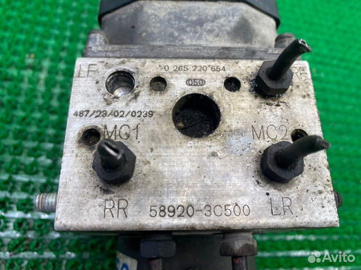 Блок ABS (насос) Hyundai Sonata EF G6BA 2005