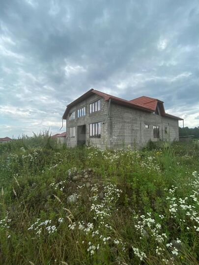 Дом 460 м² на участке 10 сот.