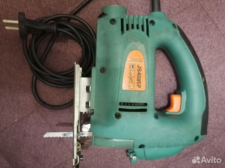 Электролобзик реву