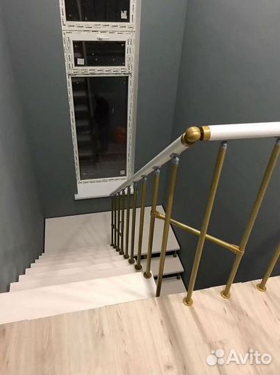 Металлокаркас лестницы