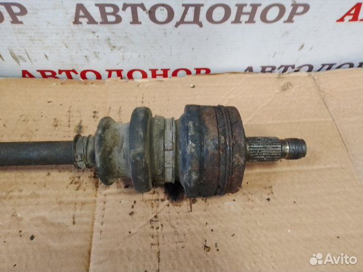 Полуось привод задний левый Mercedes-Benz E-Class