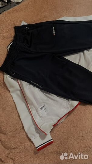 Костюм спортивный(парадный трикотажный женский)