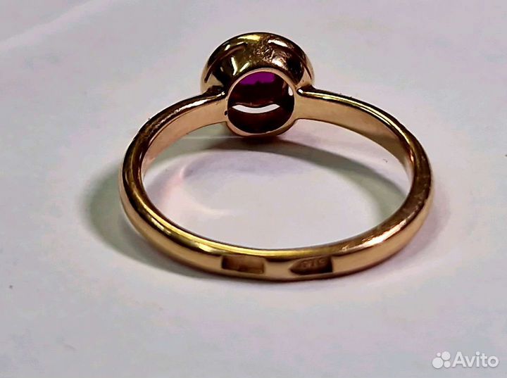 Золотое кольцо с рубином