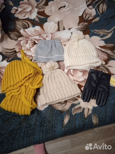 Женский шапки