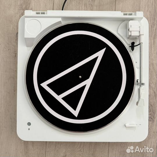 Проигрыватель audio technica + музыкальный центр