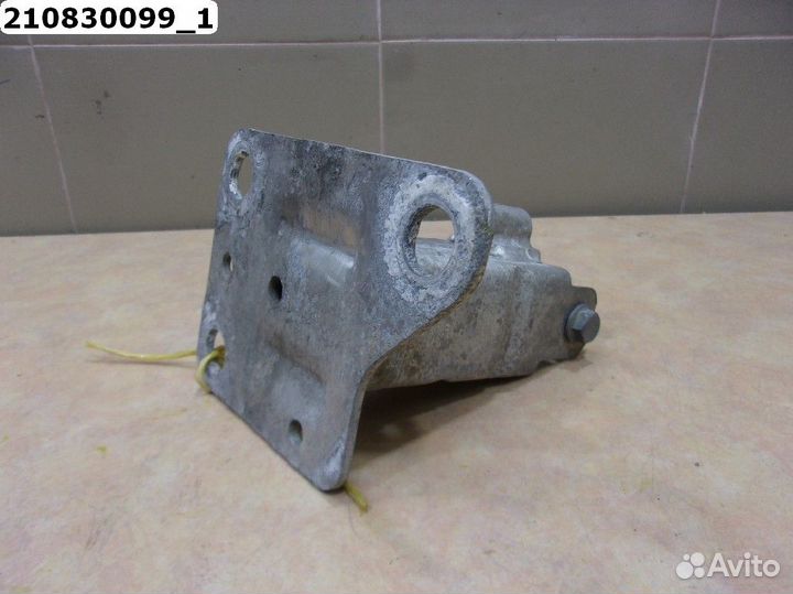 Кронштейн усилителя бампера Renault Megane