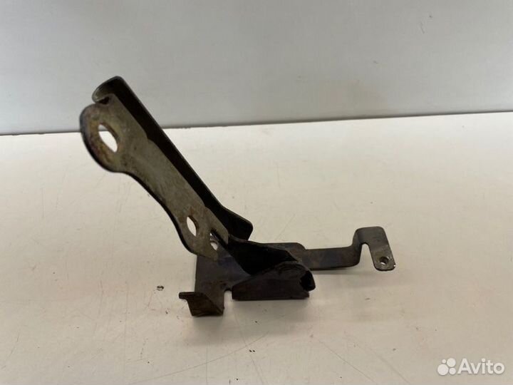 Петля капота правая Kia Spectra седан S6D 2008