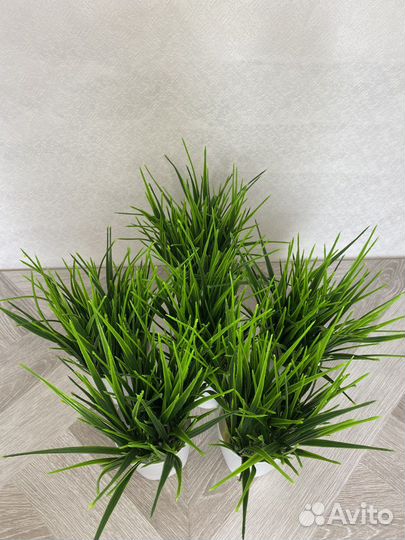 Осока искуственная в кашпо