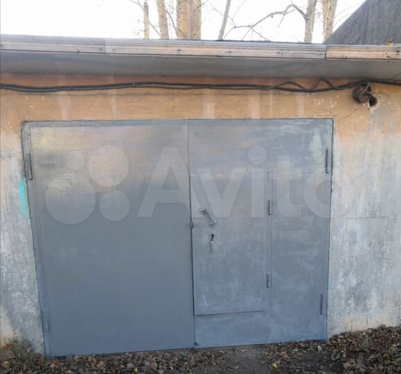 Гараж, > 30 м²