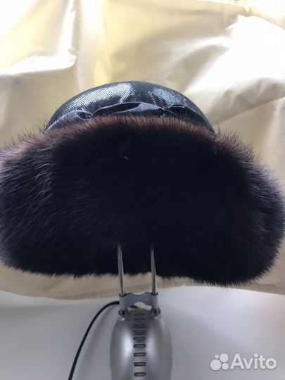 Продаю женскую шапку