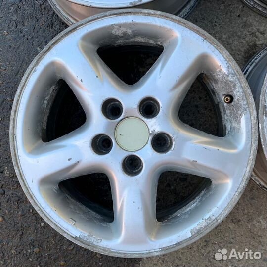 Оригинальное литьё Toyota r16