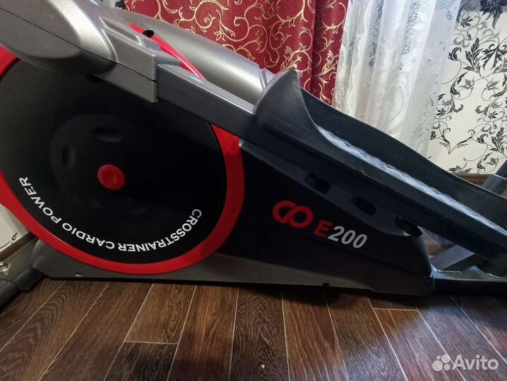 Эллиптический тренажер Cardiopower E200
