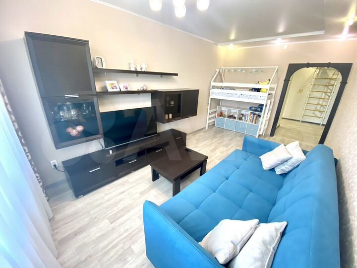 2-к. квартира, 65,5 м², 8/16 эт.