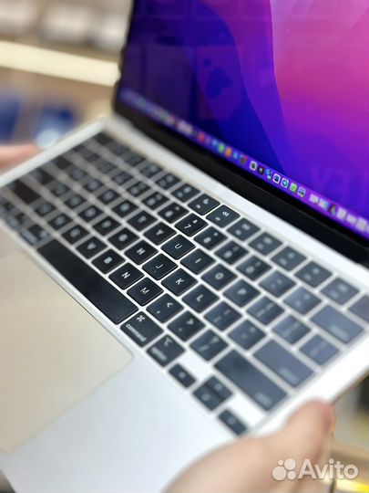 MacBook Air M2 8/256Gb Starlight