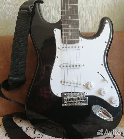 Продам электрогитару