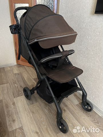 Прогулочная коляска nuovita