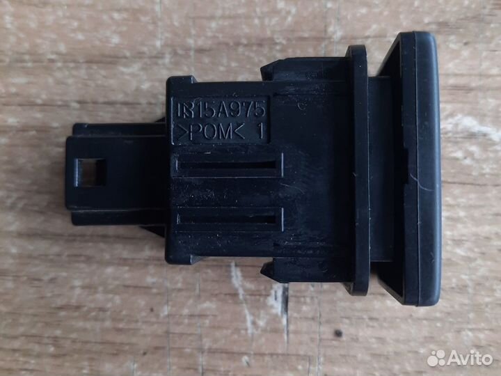 Кнопка омывателя фар Toyota Corolla 15A975