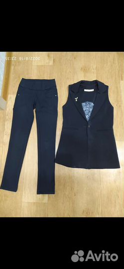 Школьный костюм для девочки 134-140