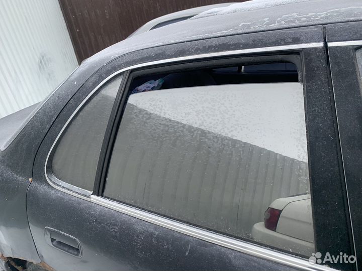 Стекла боковые Toyota Camry SV 30