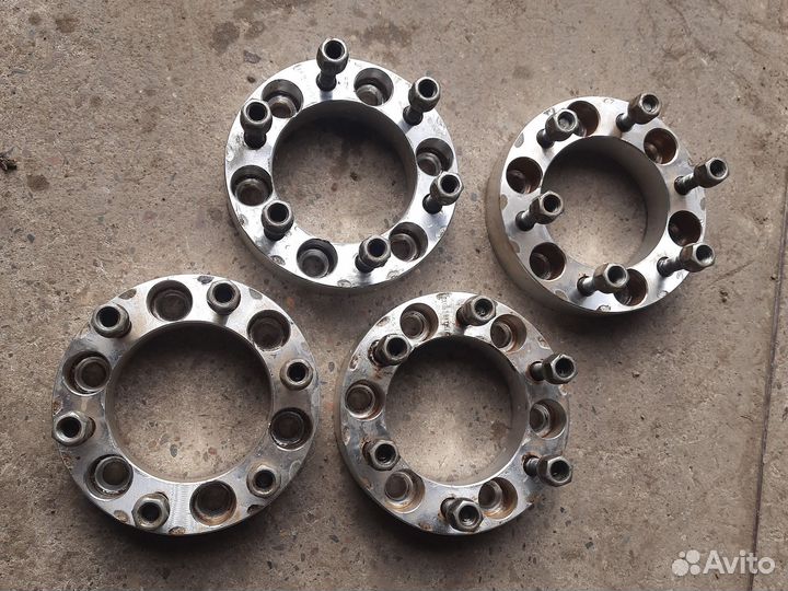 Проставки колесные 6х139.7