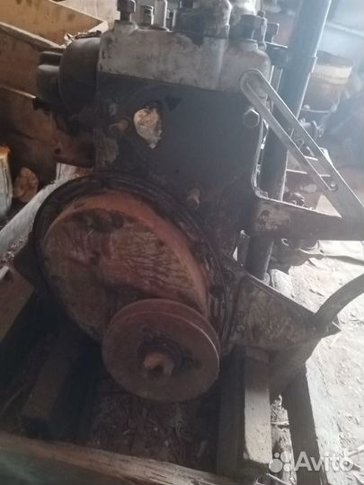 Двигатель газ 52