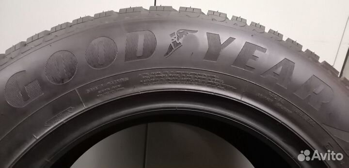 Goodyear UltraGrip+ SUV 245/65 R17 107H