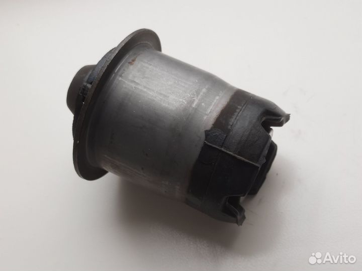 Сайлентблок подрамника Мурано Z51 Z52 задний