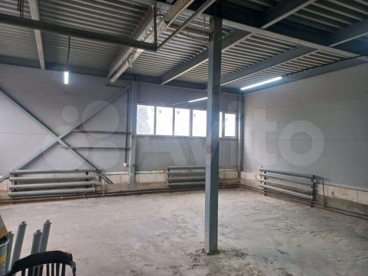 Помещение свободного назначения, 300 м²