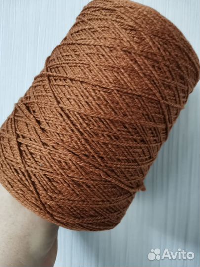 Пряжа на бобине