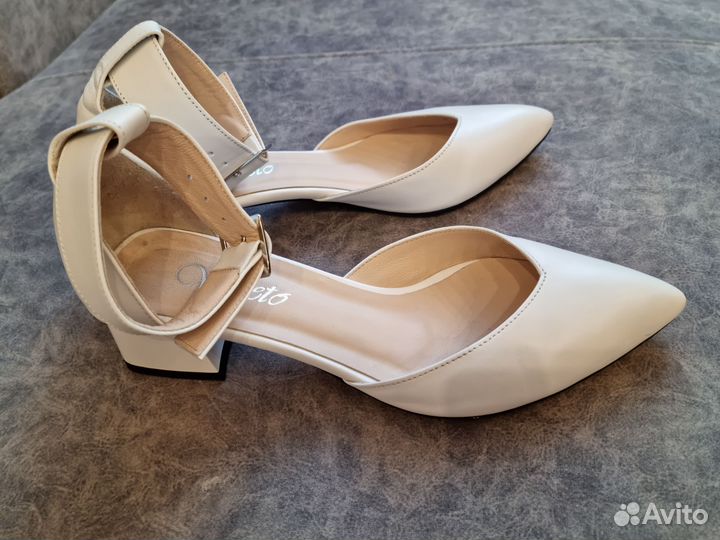 Туфли кожаные белые 36 размер