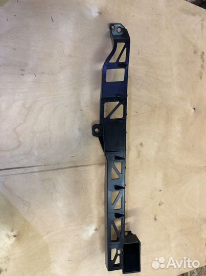 Крепление бампера Мазда 3