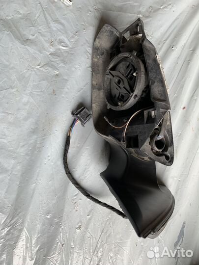Корпус зеркала левый (без крышки) бу Skoda Rapid