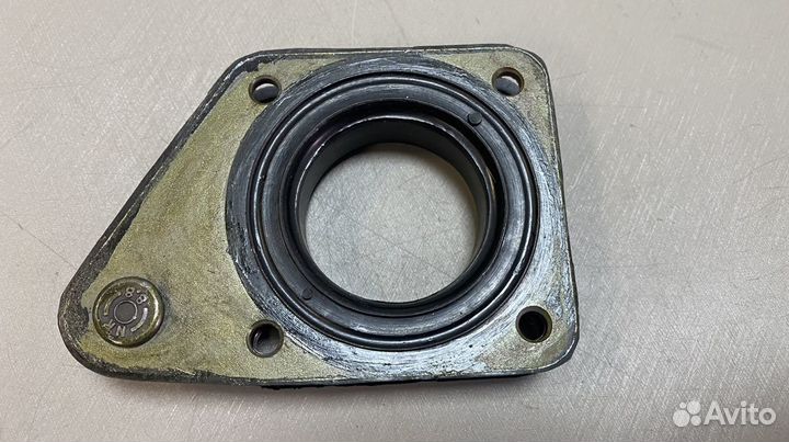 Крепление карбюратора Mercedes двс М102