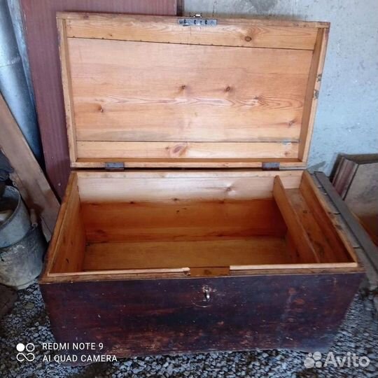 Сундуки разные старинные