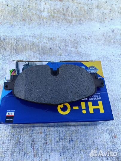 Тормозные колодки передние