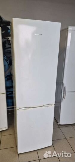 Холодильник snaige