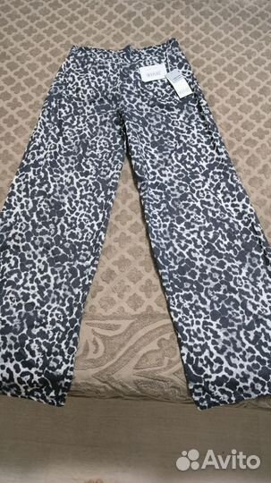 Джинсы леопардовые новые