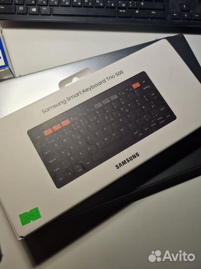 Клавиатура samsung smart keyboard trio 500