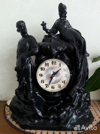 Продам часы из прошлого века