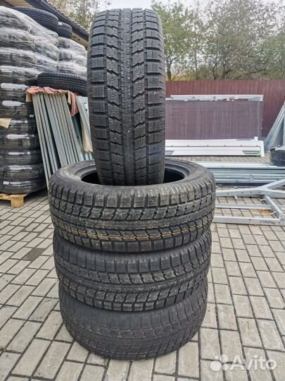 Toyo Observe GSi-5 275/55 R20 71W