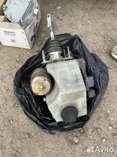 Главный тормозной цилиндр toyota progres