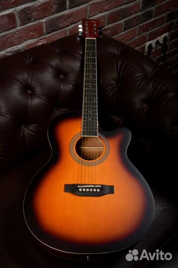 Акустическая гитара + аксессуар