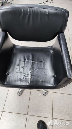 Парикмахерское кресло бу