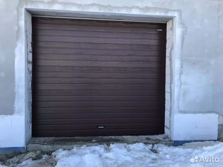 Секционные ворота